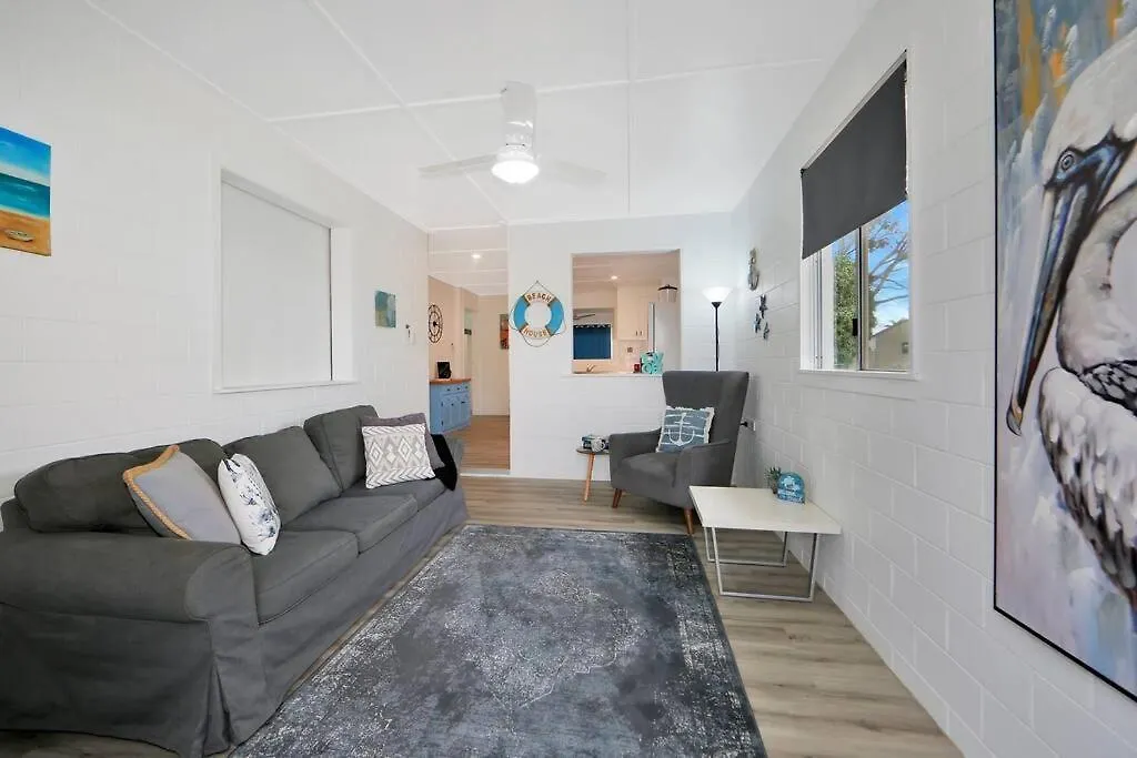 Apartment Anchors Away At Innes Park Opp Park & Beach Dogs Welcome Inside Pemberton